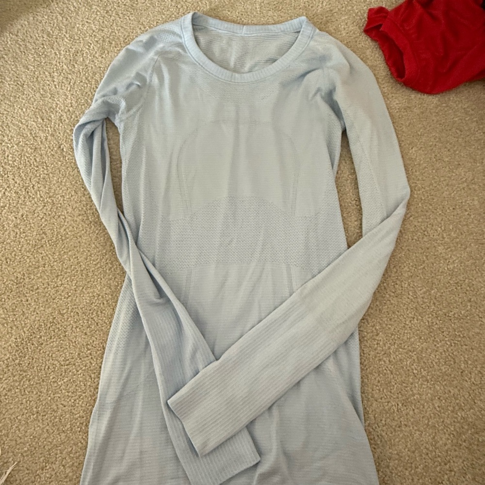 Lululemon swiftly tech